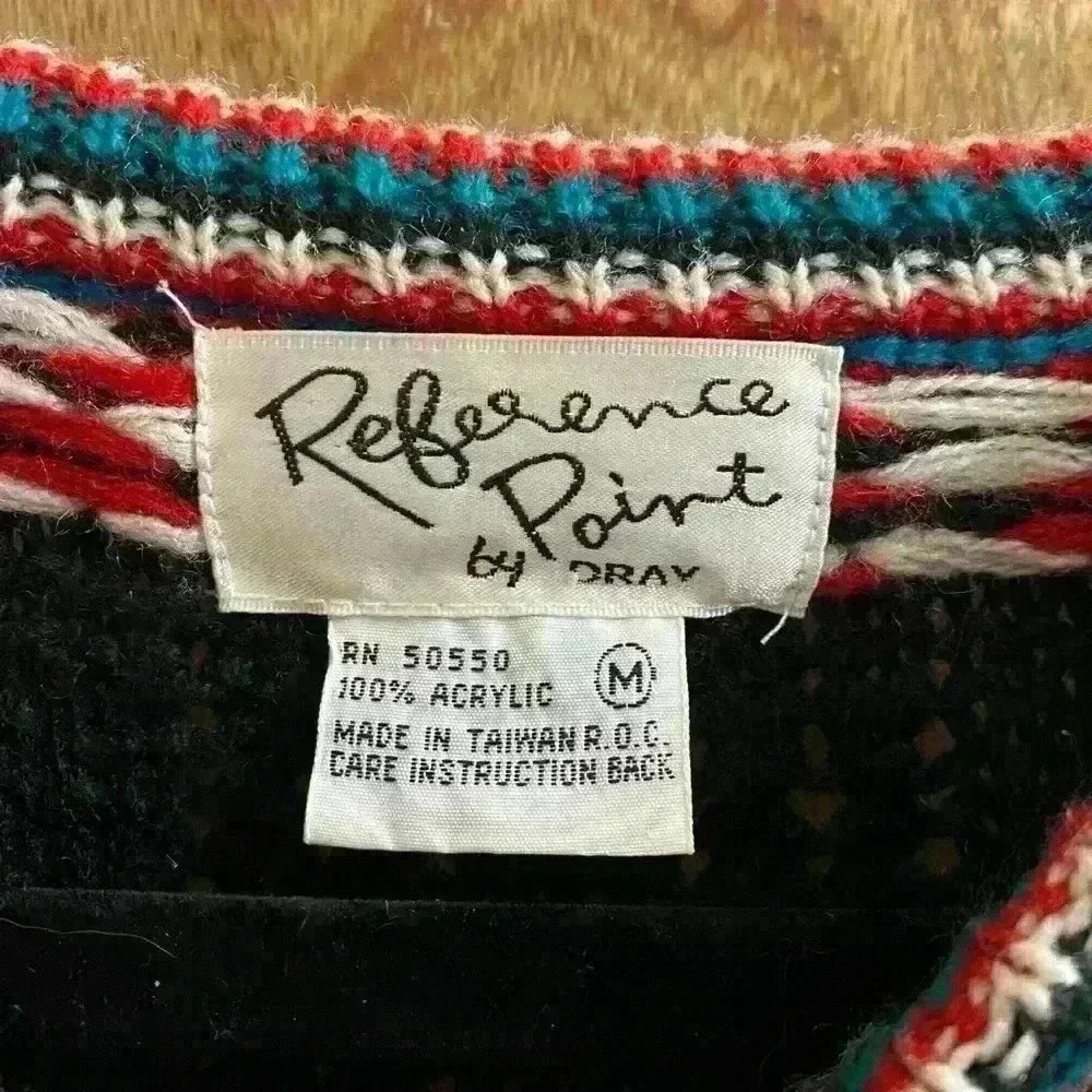 Reference Point Vintage Multi-Pattern Sweater Siz… - image 2